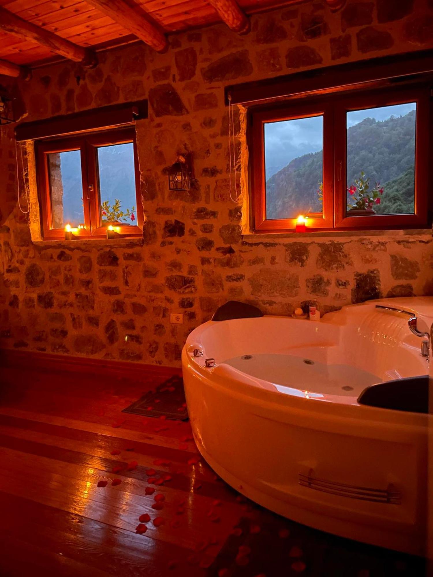 Valter & Drita'S Guesthouse テス エクステリア 写真