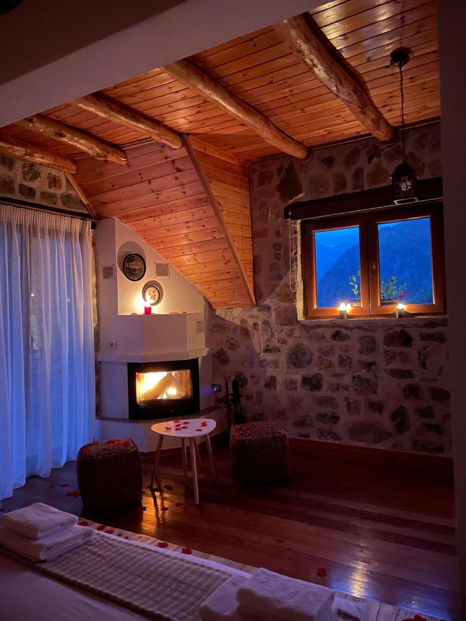 Valter & Drita'S Guesthouse テス エクステリア 写真